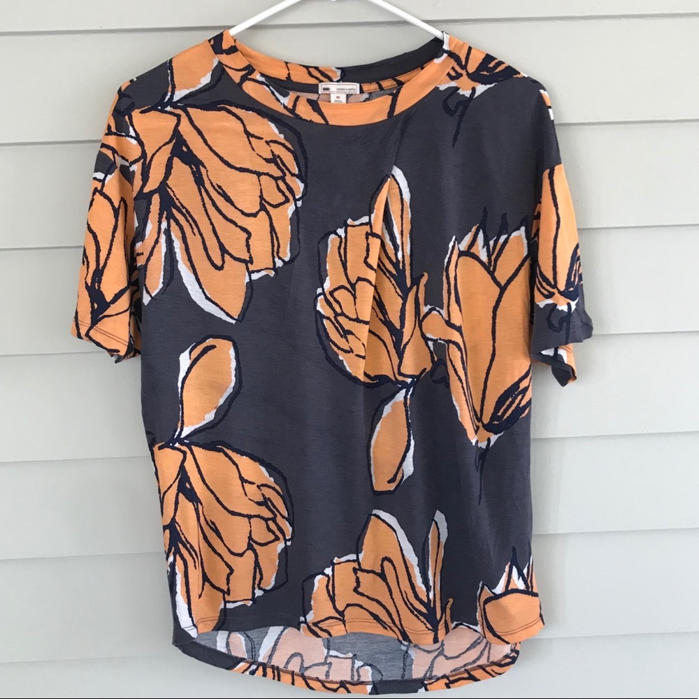 GAP Designed & Crafted Floral Top